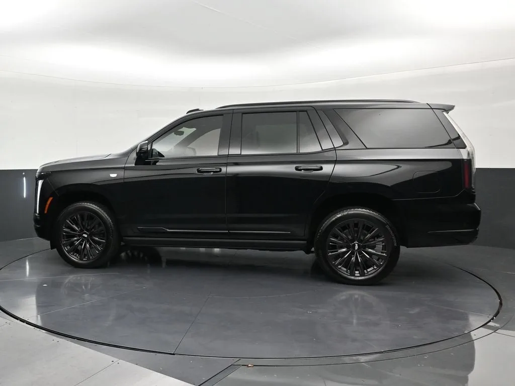 2025 Cadillac Escalade Sport photo 2