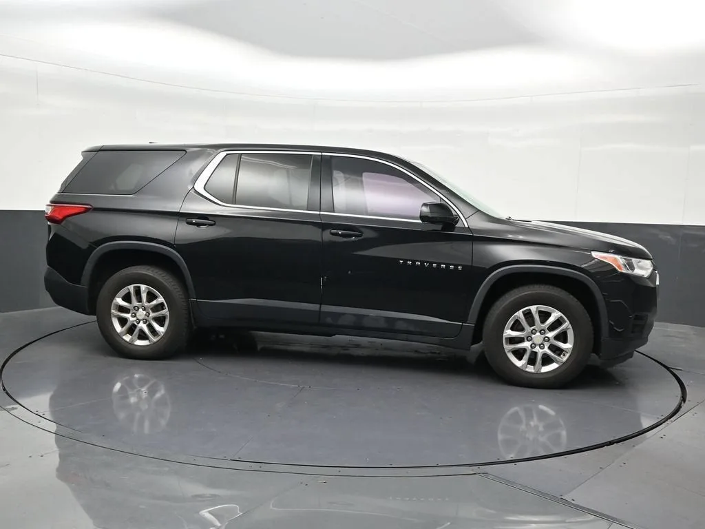 2018 Chevrolet Traverse LS photo 7