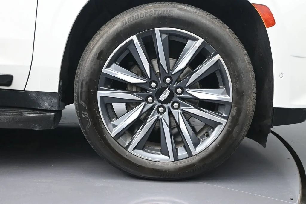 2021 Cadillac Escalade ESV Sport photo 9