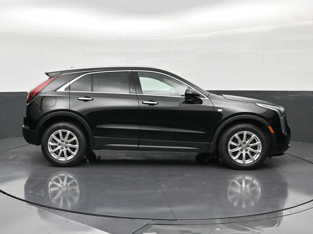 2023 Cadillac XT4 Luxury photo 6