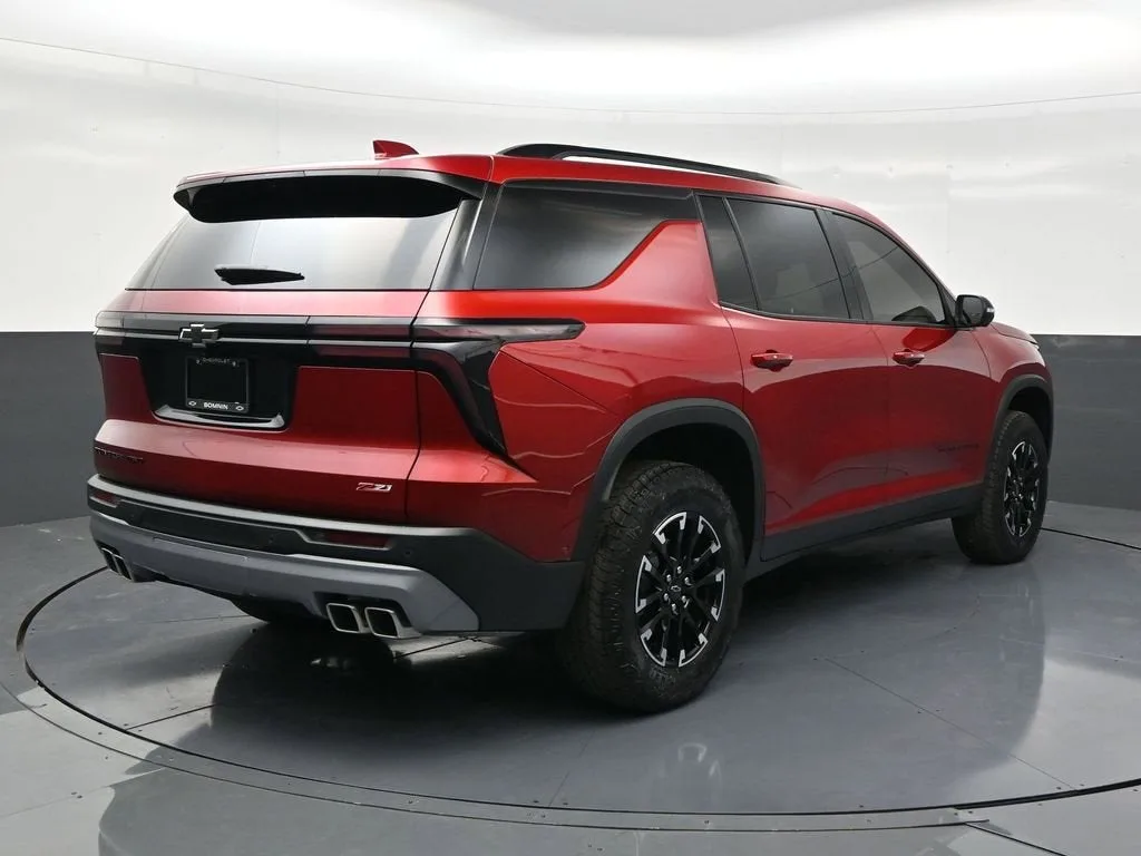 2025 Chevrolet Traverse Z71 photo 5