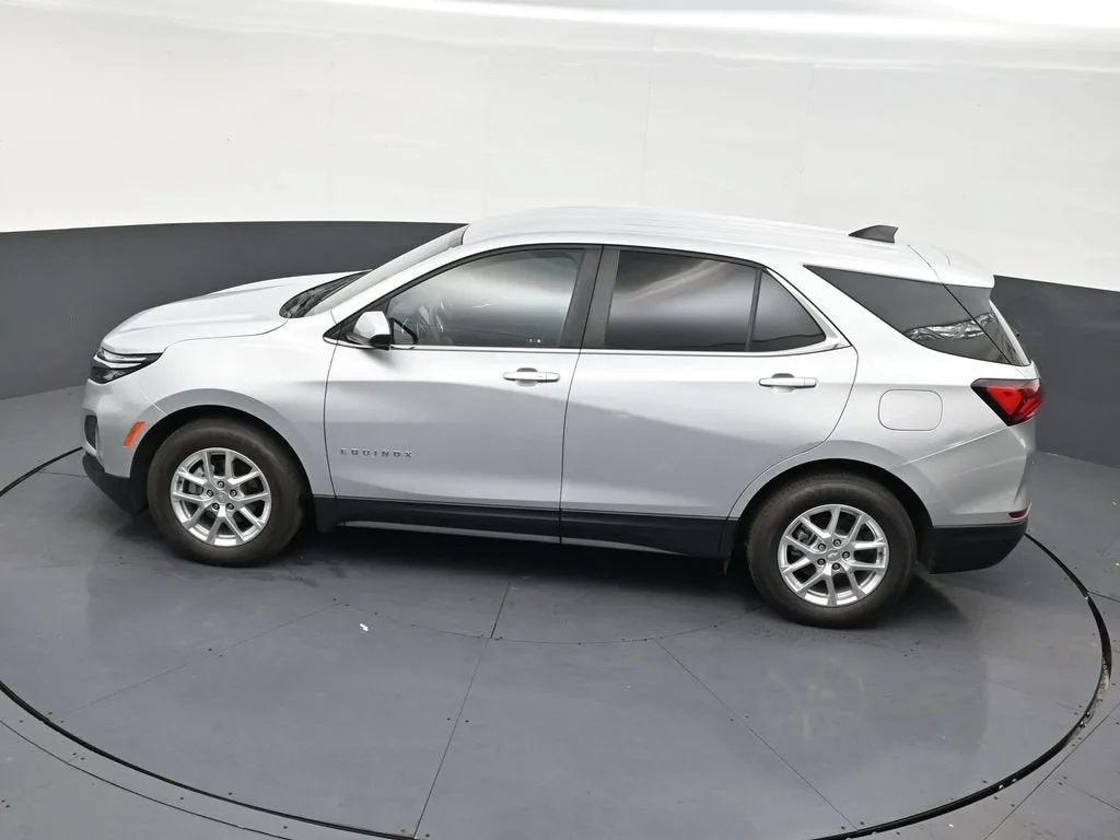 2022 Chevrolet Equinox LT photo 10