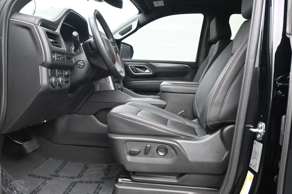 2024 Chevrolet Tahoe RST photo 12