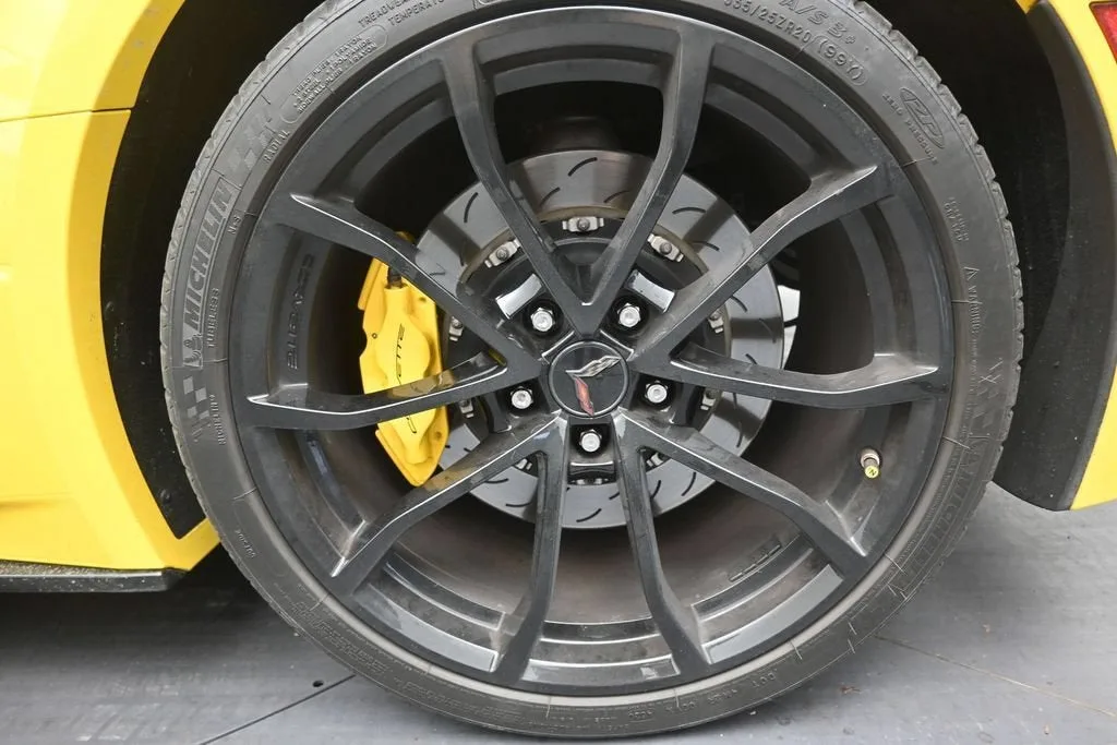 2017 Chevrolet Corvette Grand Sport Grand Sport 3LT photo 10