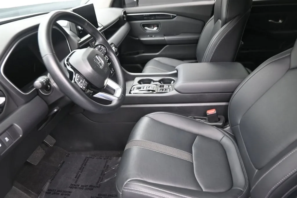2024 Honda Pilot EX-L 7 Passenger photo 11