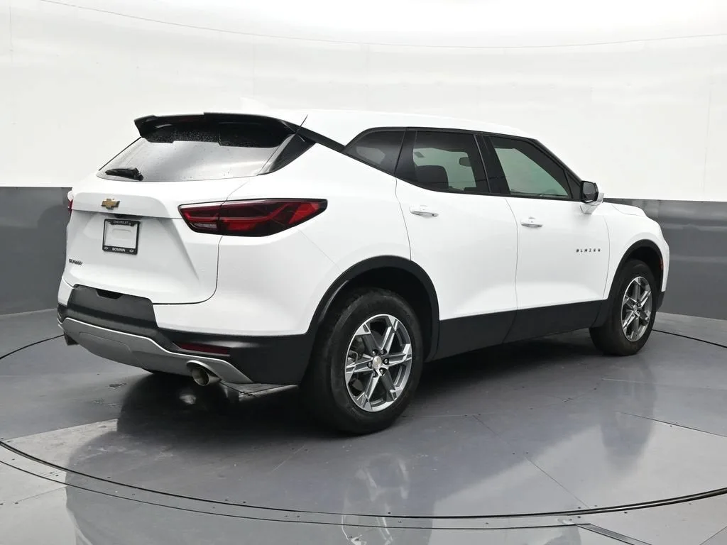 2024 Chevrolet Blazer 2LT photo 5