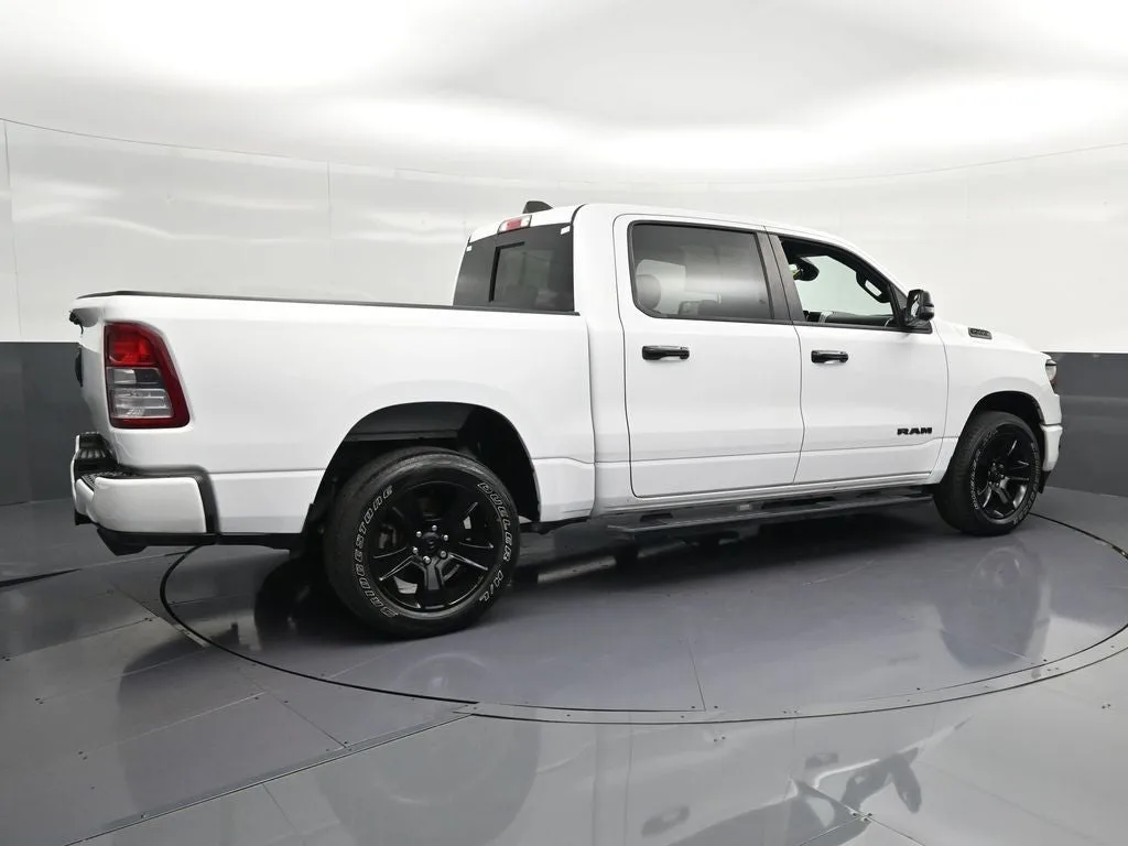 2024 RAM 1500 Big Horn/Lone Star photo 3