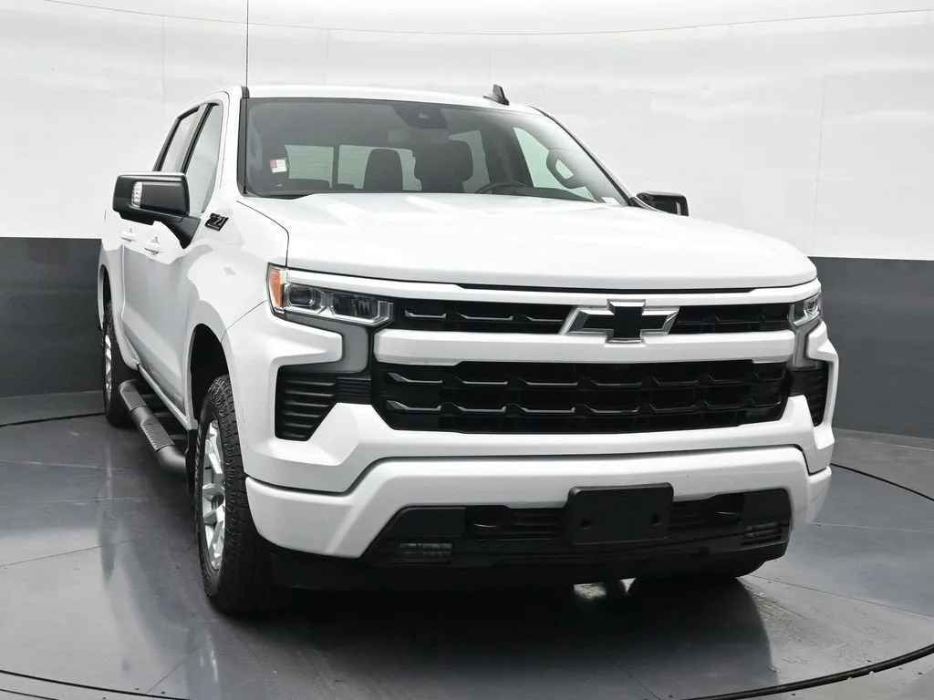 2023 Chevrolet Silverado 1500 RST photo 8