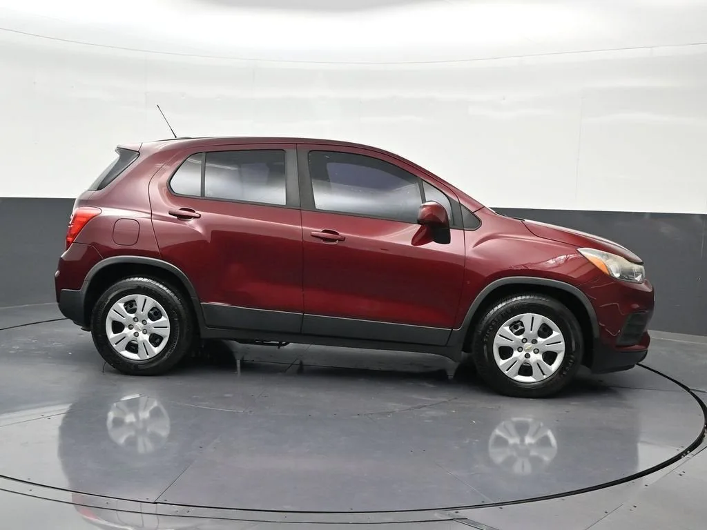 2017 Chevrolet Trax LS photo 7