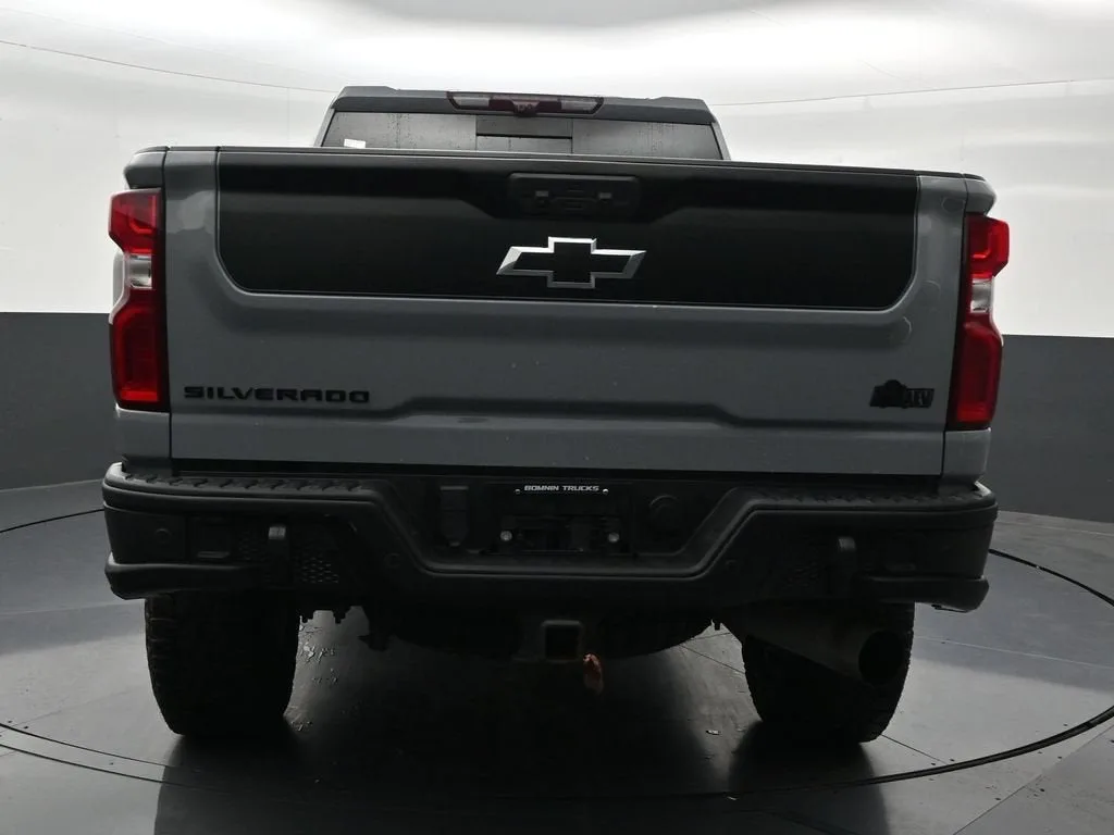2024 Chevrolet Silverado 2500 HD ZR2 photo 4