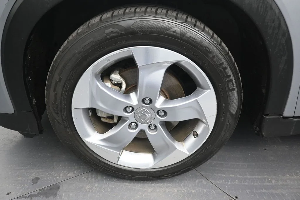 2019 Honda HR-V LX photo 9