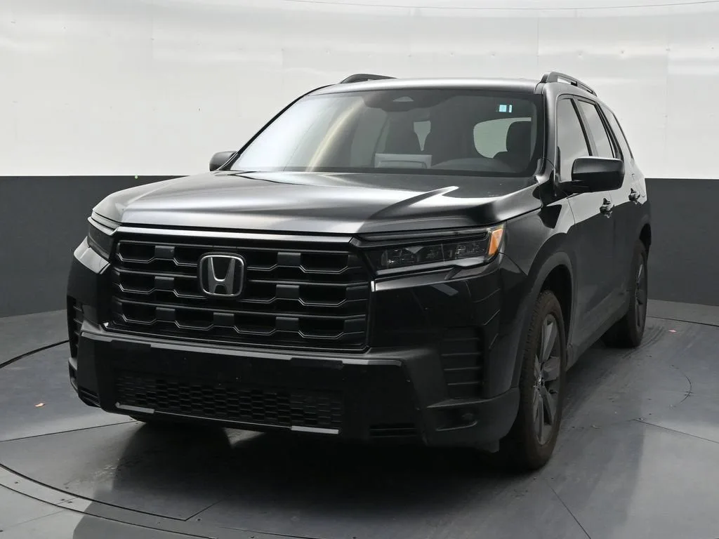 2026 Honda Pilot Sport photo 8