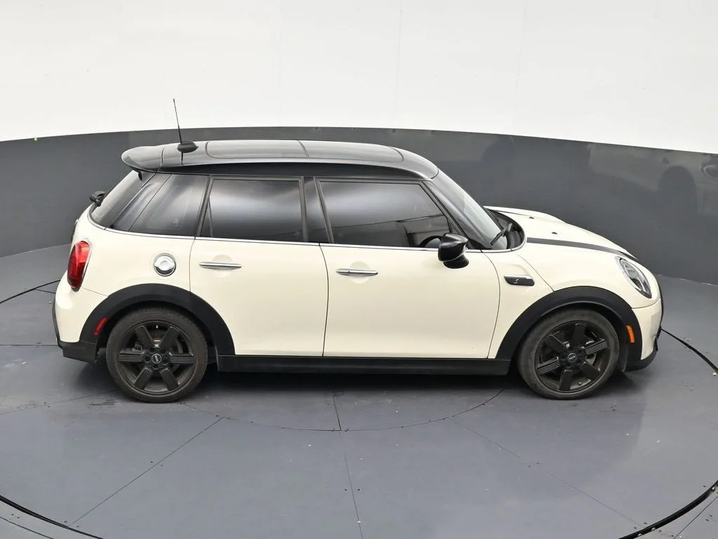 2022 MINI Hardtop 4 Door Cooper S photo 17