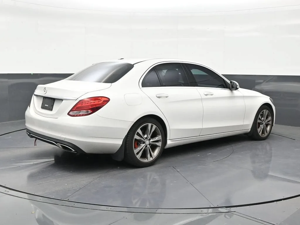 2016 Mercedes-Benz C-Class C 300 photo 5