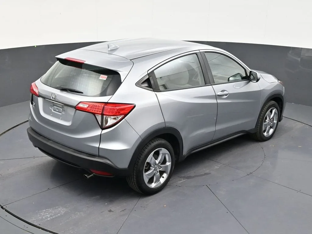 2019 Honda HR-V LX photo 17