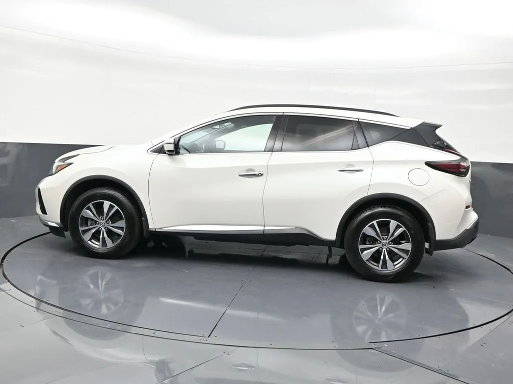 2021 Nissan Murano SV FWD photo 2