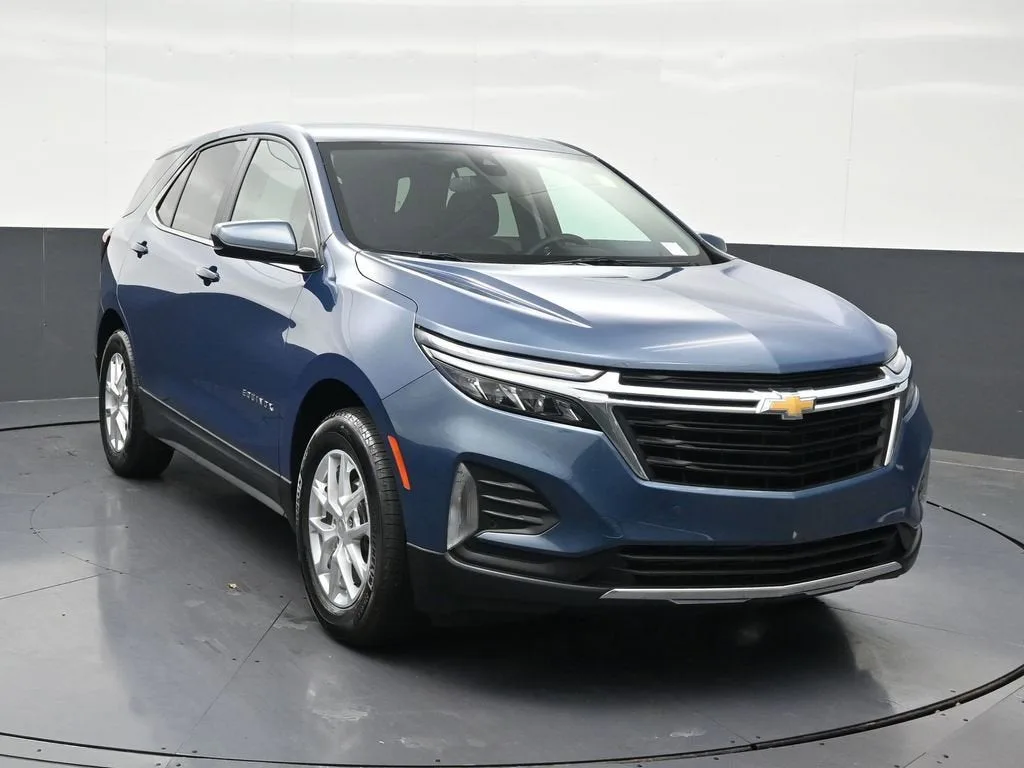 2024 Chevrolet Equinox LT photo 8