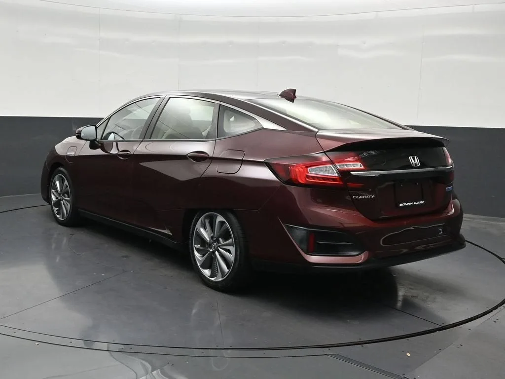 2018 Honda Clarity Plug-In Hybrid 4DR SDN photo 3