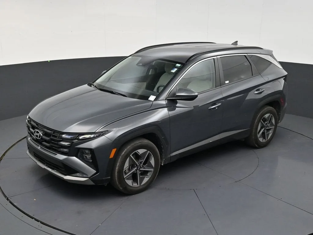 2025 Hyundai Tucson SEL photo 12