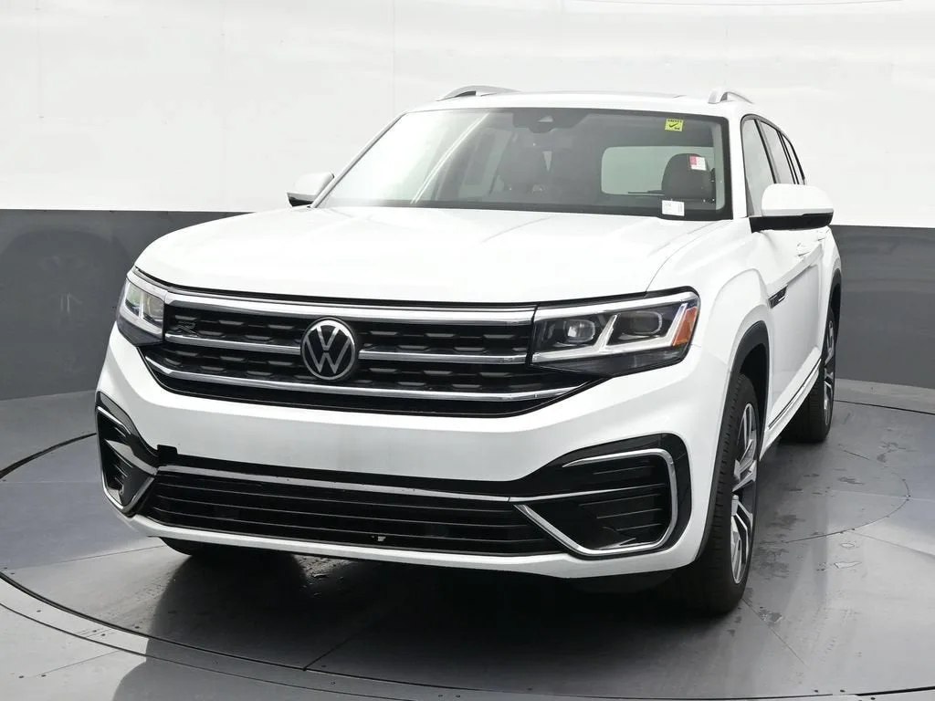 2021 Volkswagen Atlas 3.6L V6 SEL R-Line photo 8