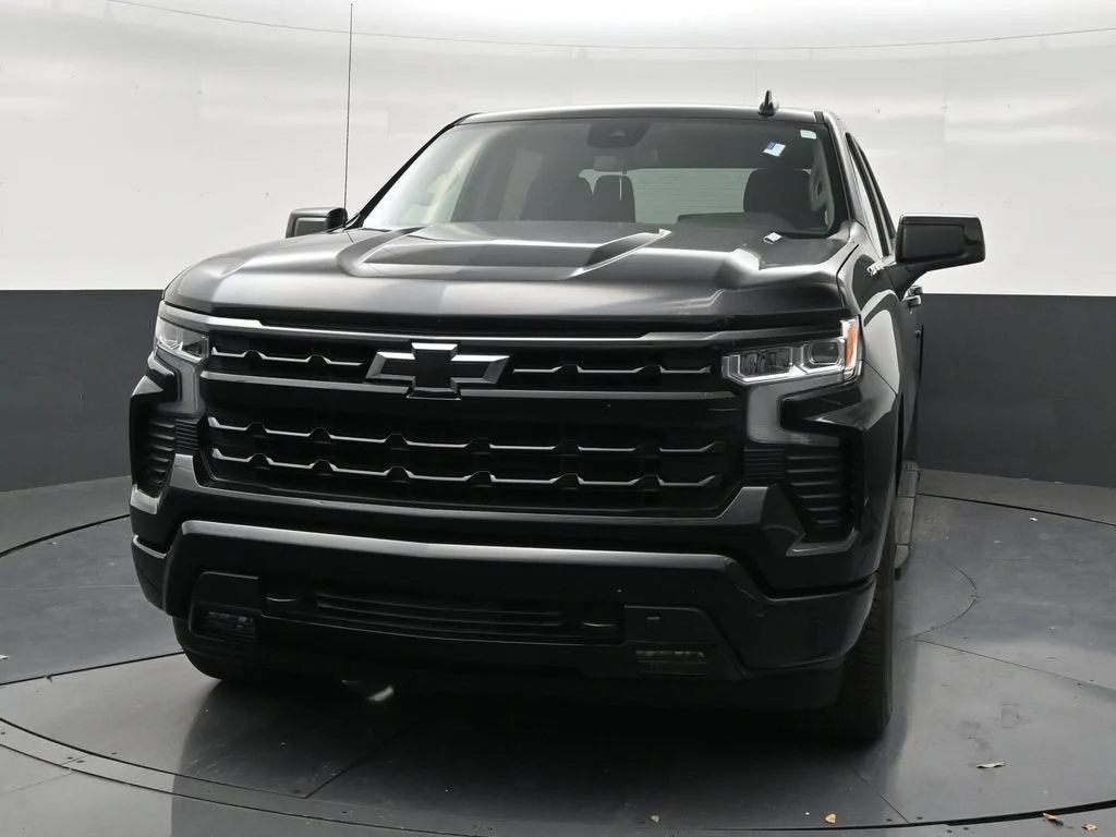 2025 Chevrolet Silverado 1500 RST photo 8