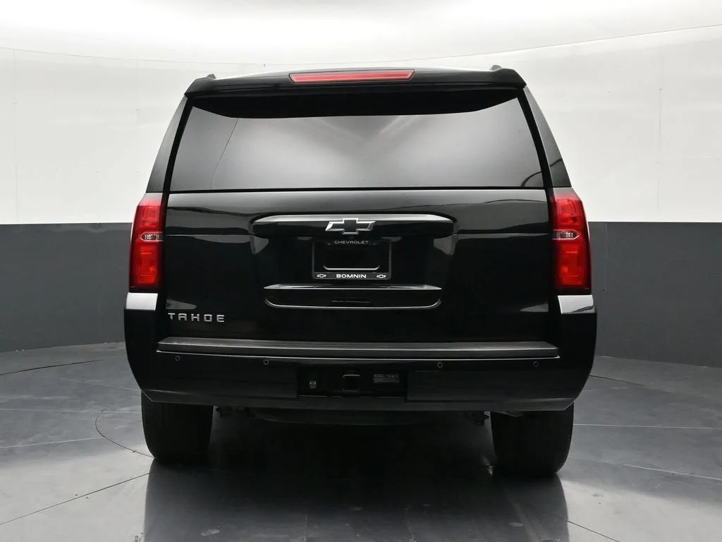 2019 Chevrolet Tahoe LS photo 4
