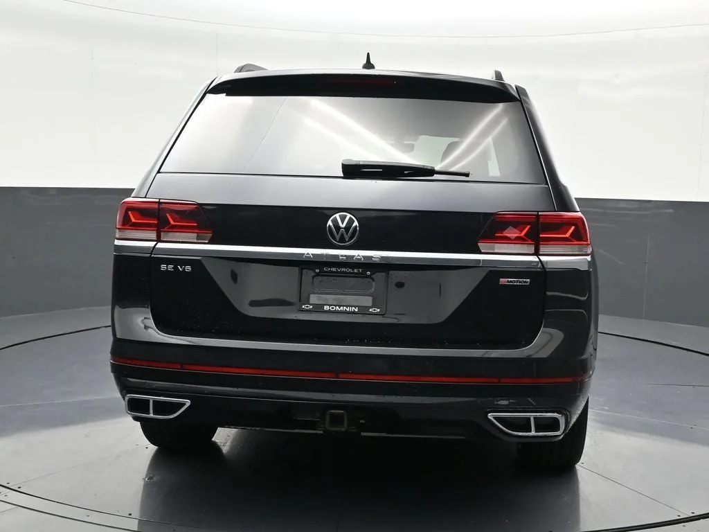 2021 Volkswagen Atlas 3.6L V6 SE w/Technology R-Line photo 4