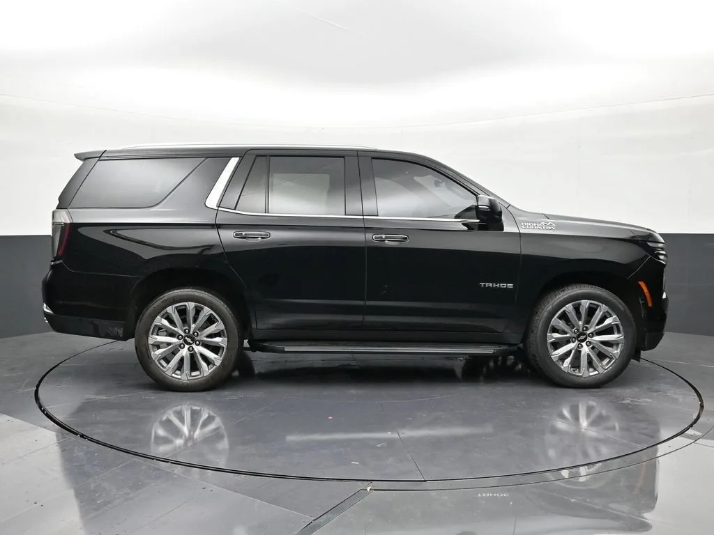 2025 Chevrolet Tahoe High Country photo 4