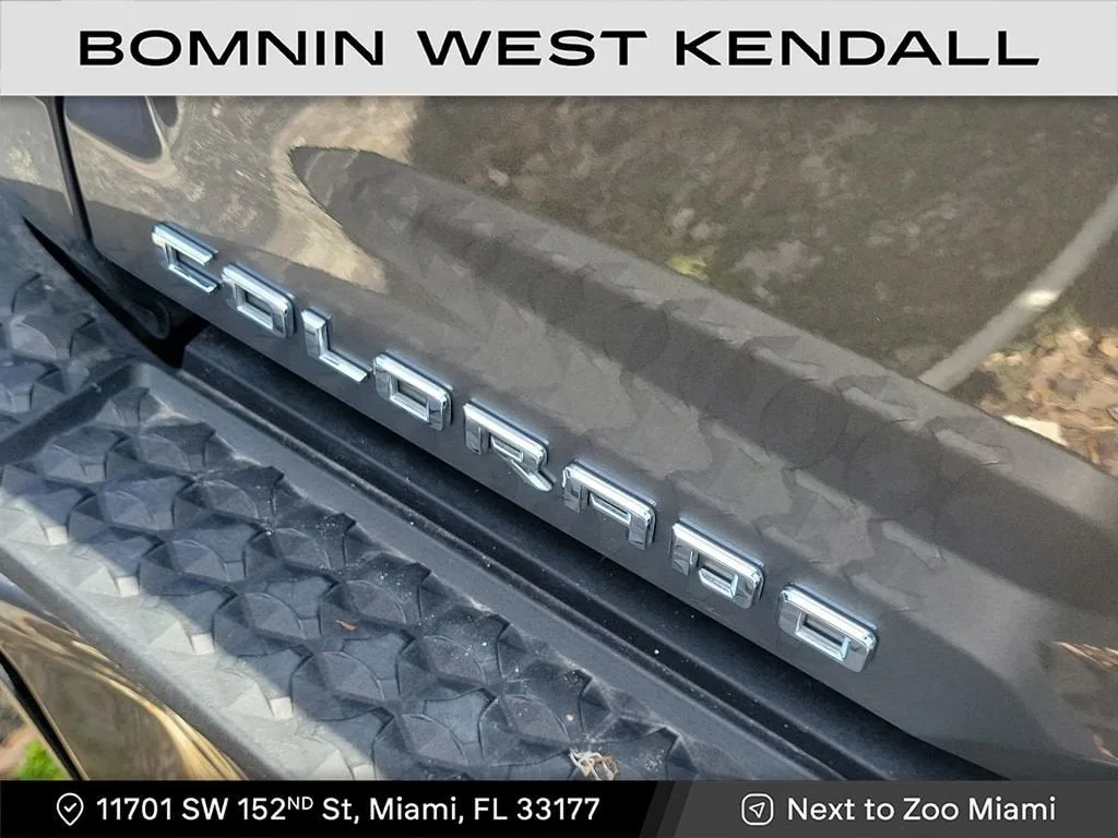 2023 Chevrolet Colorado LT photo 7