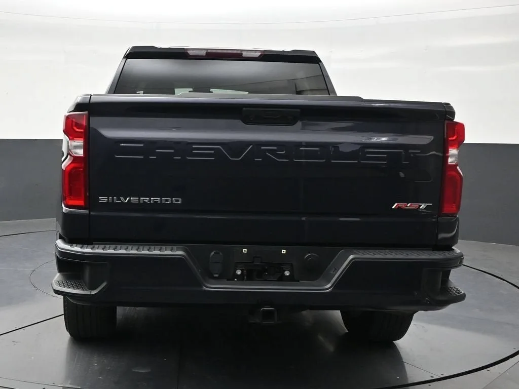 2023 Chevrolet Silverado 1500 RST photo 4