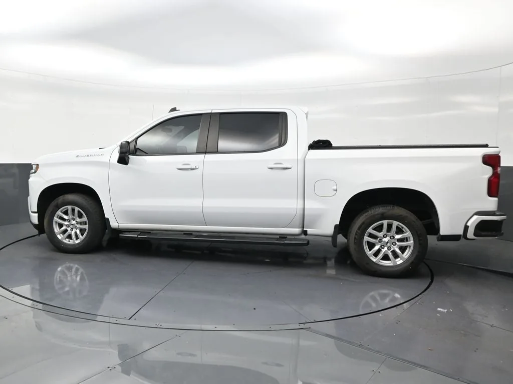 2022 Chevrolet Silverado 1500 LTD RST photo 2