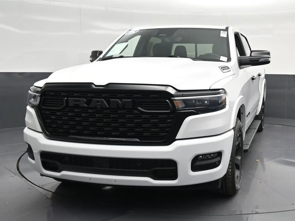 2025 RAM 1500 Big Horn/Lone Star photo 6