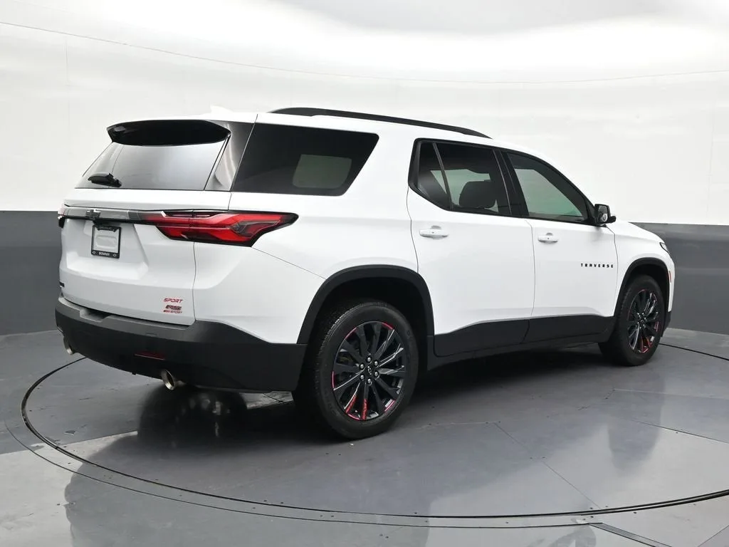 2024 Chevrolet Traverse Limited RS photo 5