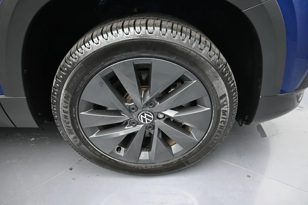 2022 Volkswagen Taos 1.5T S photo 9