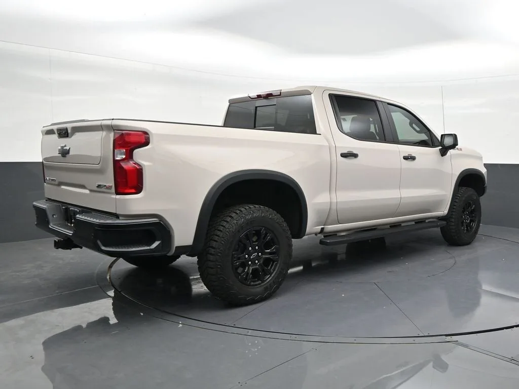 2026 Chevrolet Silverado 1500 ZR2 photo 5