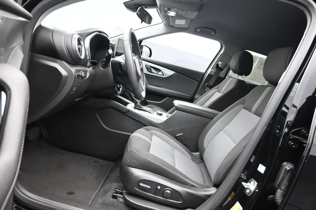 2024 Chevrolet Blazer LT photo 11
