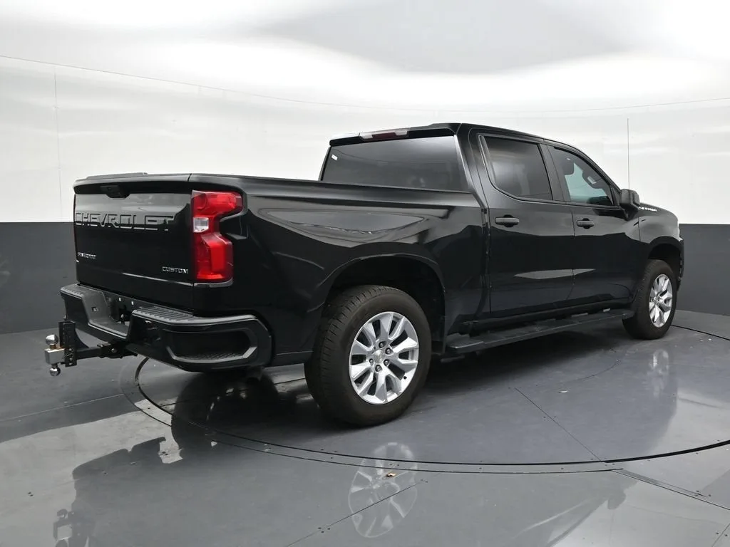 2021 Chevrolet Silverado 1500 Custom photo 5