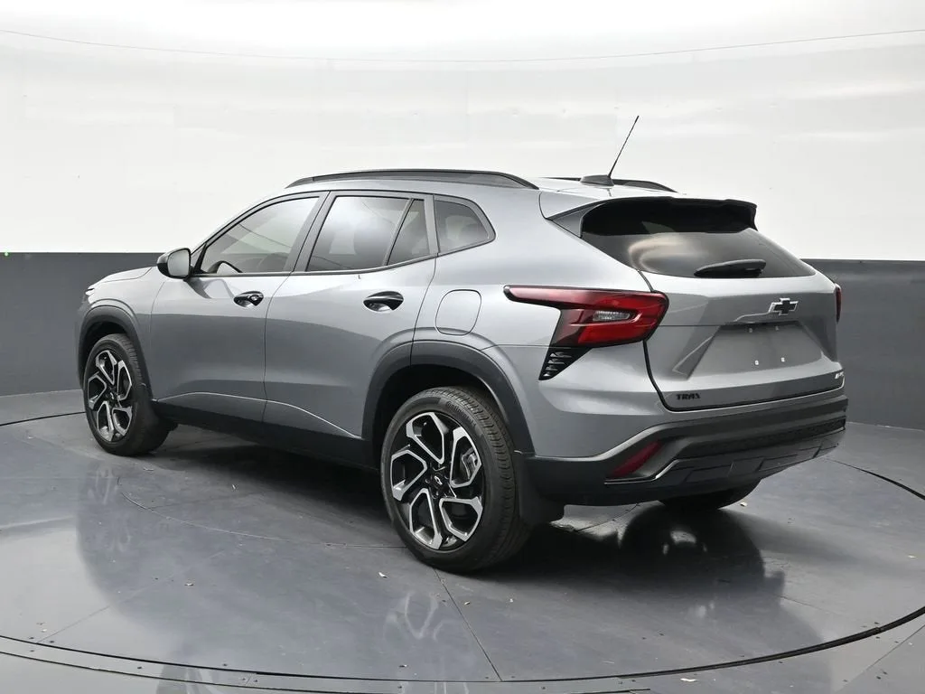 2024 Chevrolet Trax 2RS photo 3
