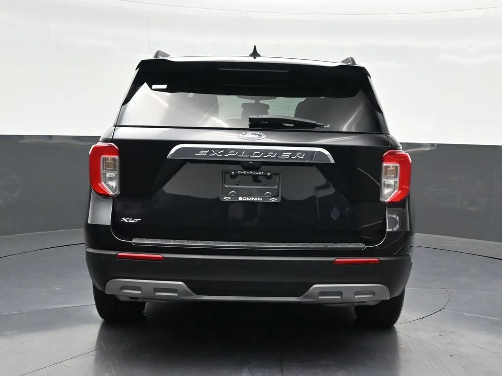 2024 Ford Explorer XLT photo 4