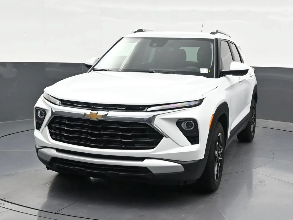 2026 Chevrolet Trailblazer LT photo 9
