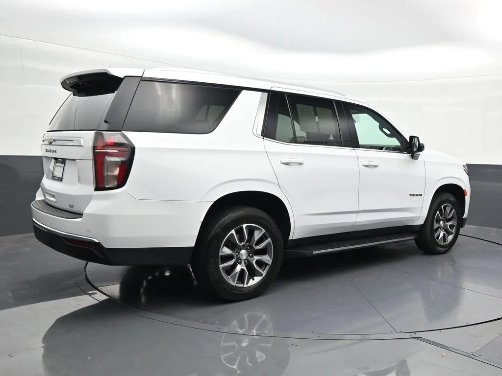 2022 Chevrolet Tahoe LT photo 5