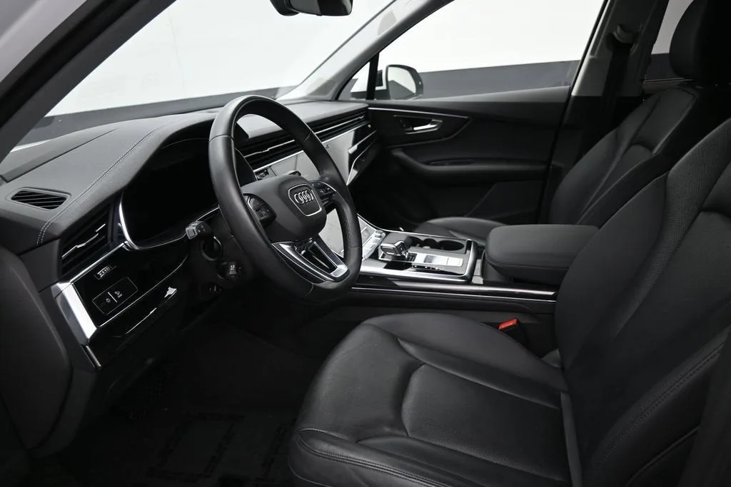 2023 Audi Q7 Prestige 55 TFSI quattro Tiptronic photo 10