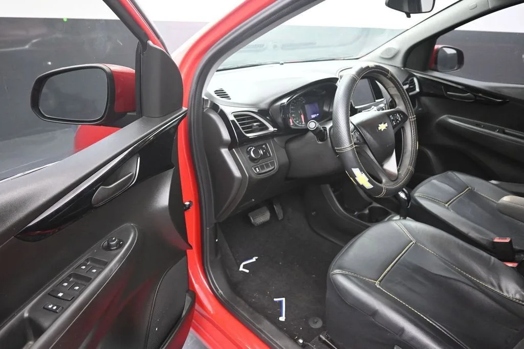 2019 Chevrolet Spark LT photo 10