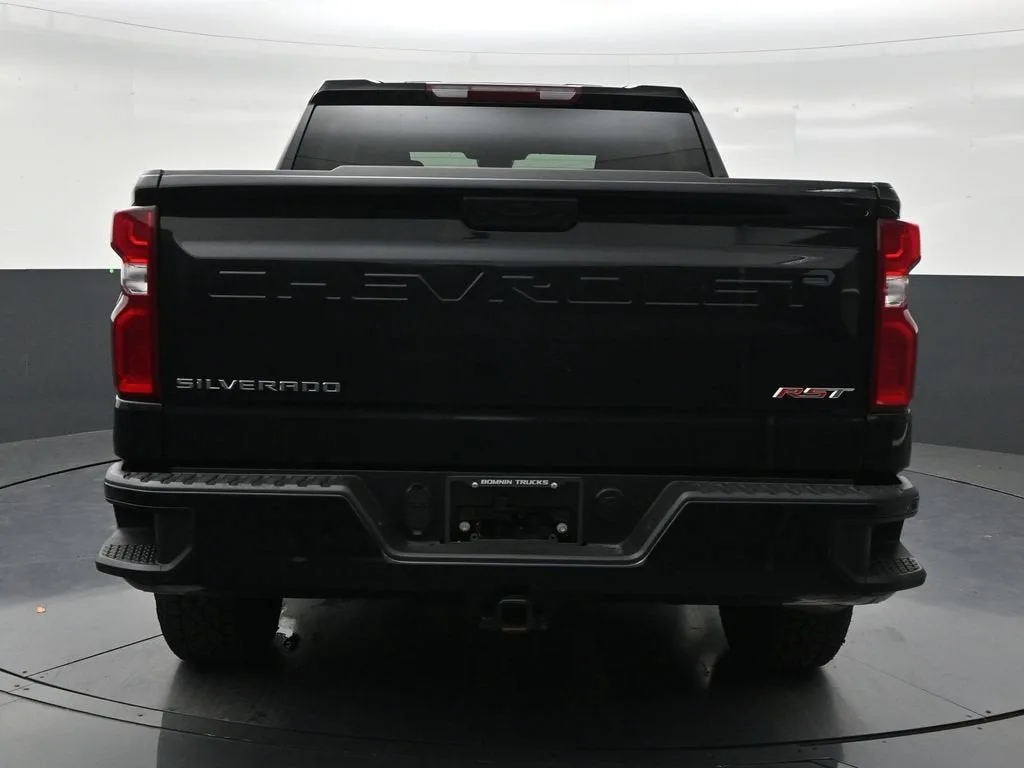 2026 Chevrolet Silverado 1500 RST photo 4