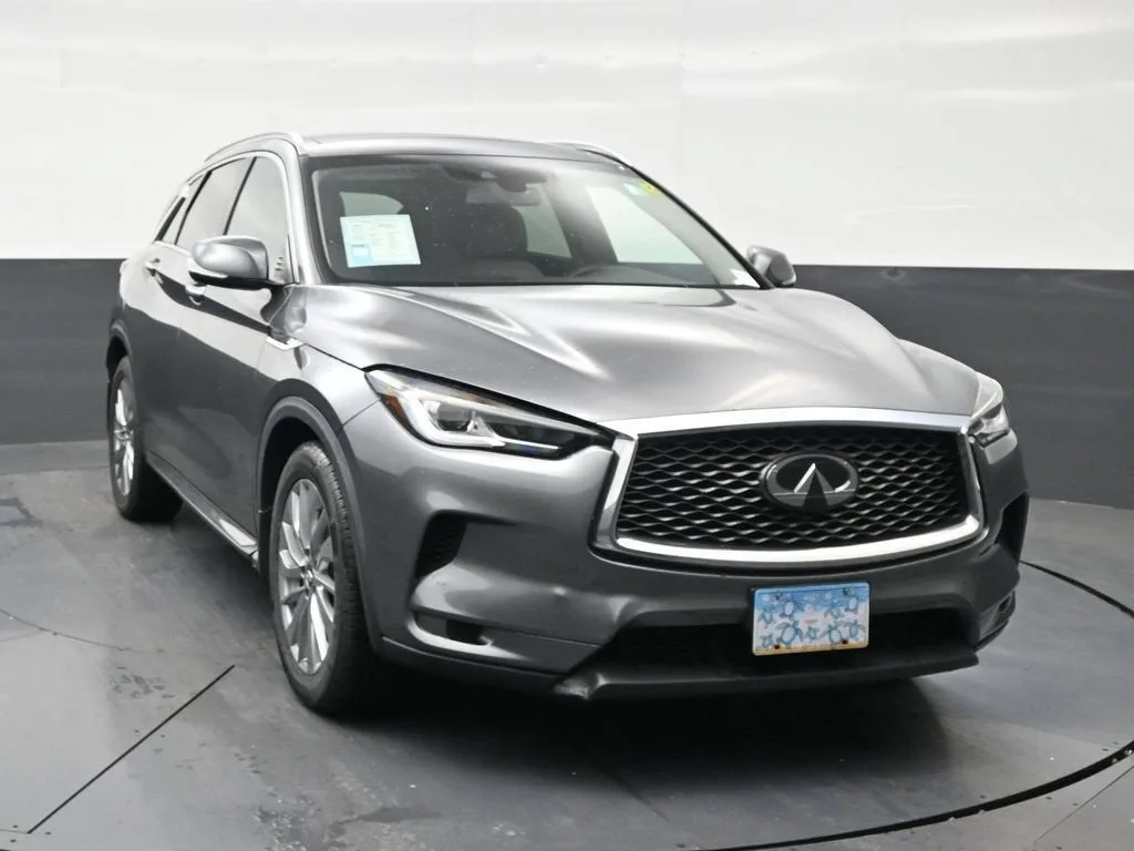 2023 INFINITI QX50 LUXE AWD photo 7