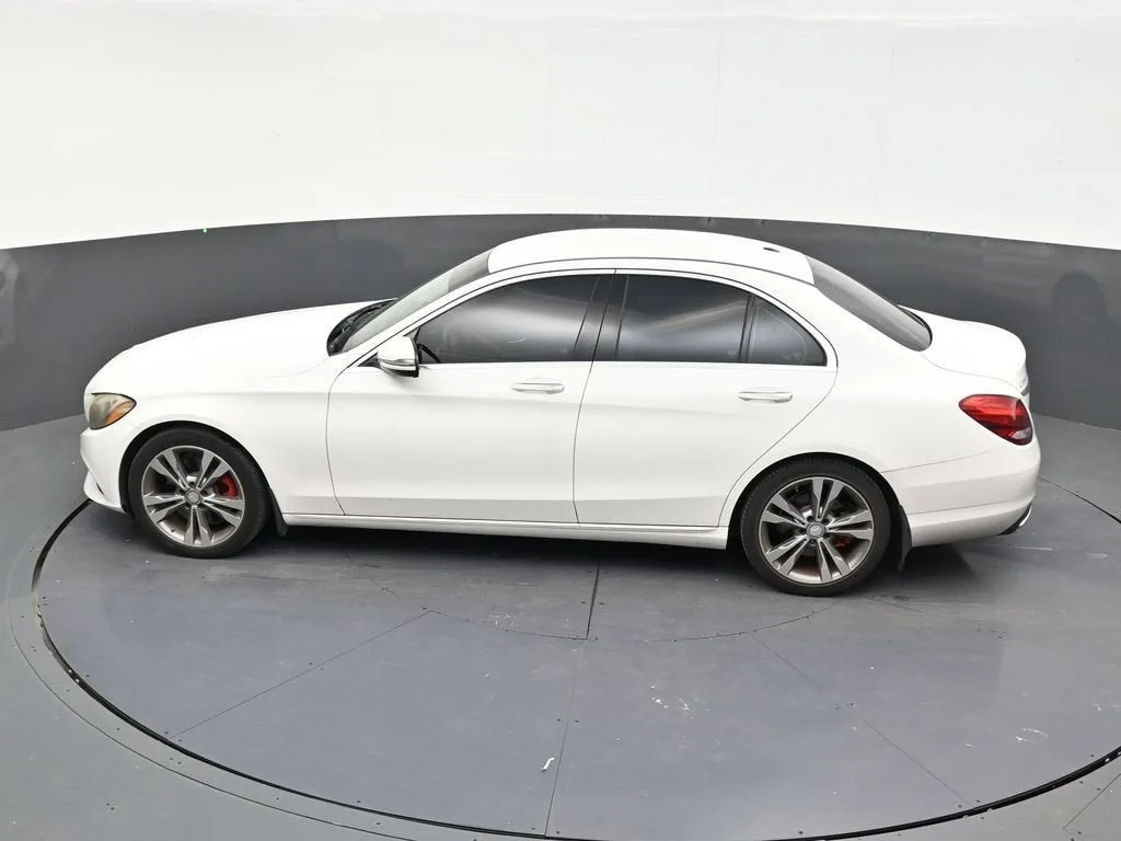 2016 Mercedes-Benz C-Class C 300 photo 12