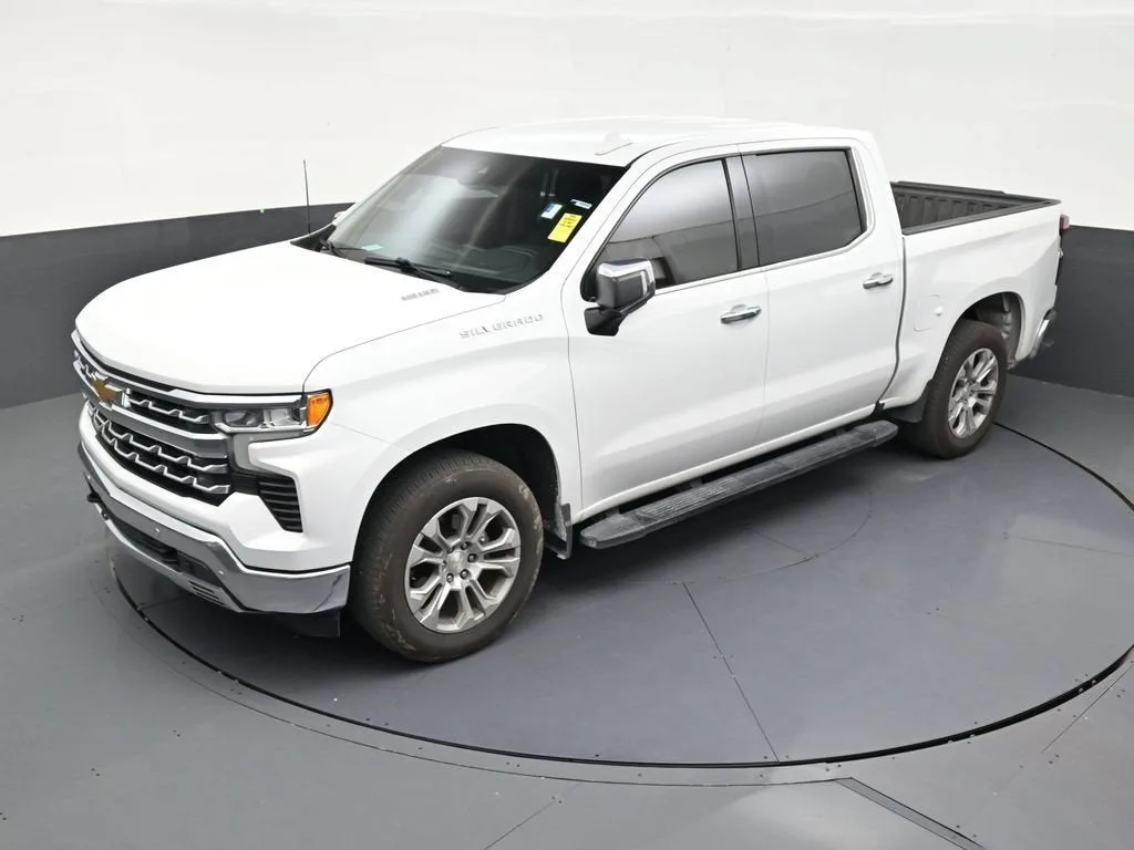 2022 Chevrolet Silverado 1500 LTZ photo 12