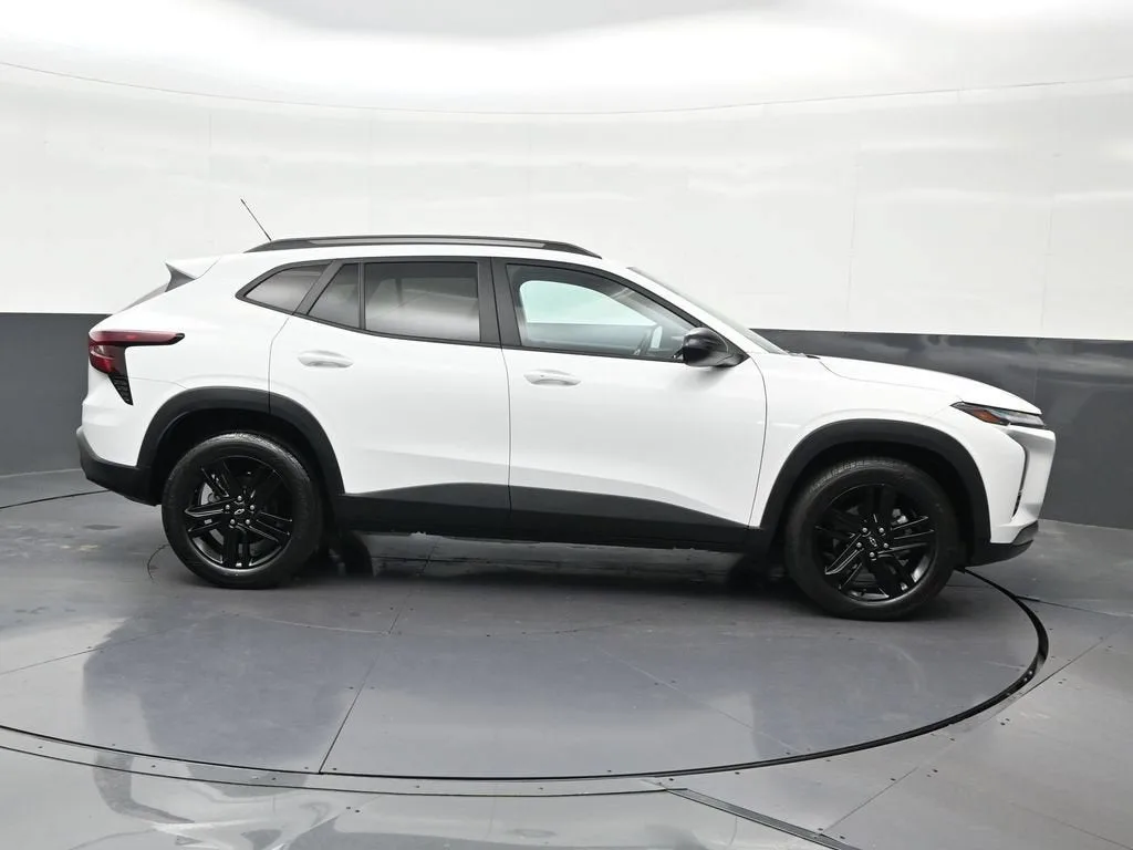 2024 Chevrolet Trax ACTIV photo 7