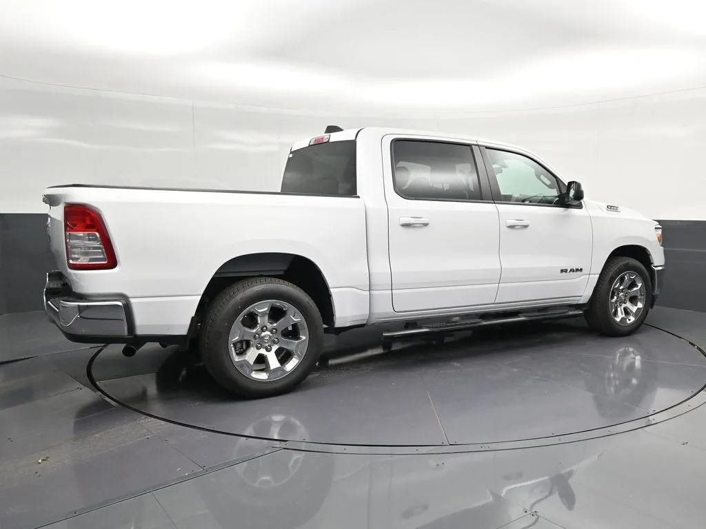 2022 RAM 1500 Big Horn/Lone Star photo 3