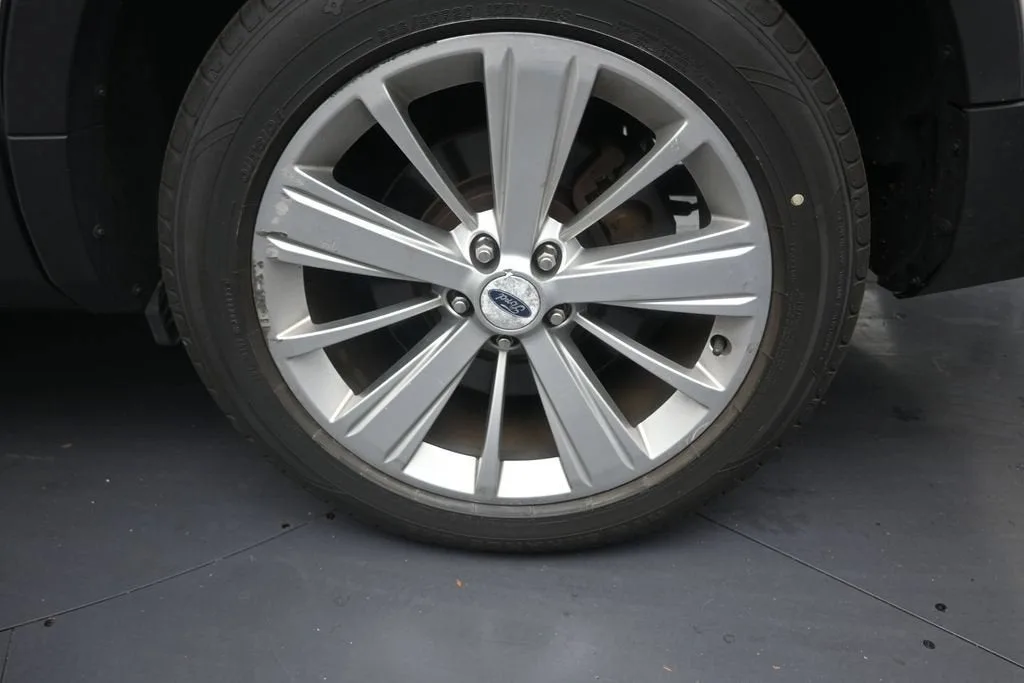 2019 Ford Explorer Limited photo 10